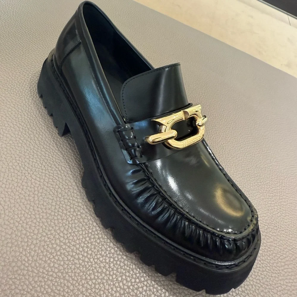 Ferragamo Black Leather Ingrid Loafers - Picture 3 of 14
